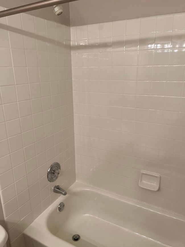 APT-3F - 5904 Forest View Rd, Condo with 2 bedrooms, 2 bathrooms and 2 parking in Lisle IL | Image 6