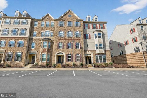 6932 Kona Dr, GAINESVILLE, VA, 20155-3322 | Card Image