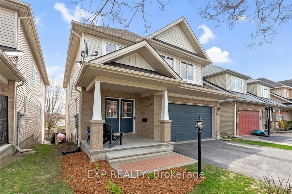 Residential in Barrhaven 5