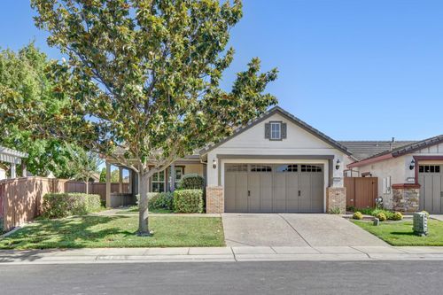 7552 Abbey Cir, Elk Grove, CA, 95757-5103 | Card Image
