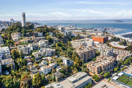 235-240 Lombard St, San Francisco, CA, 94111-1160 | Card Image