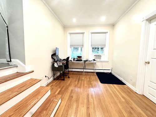 22-15-17 University Rd, Brookline, MA, 02445-4586 | Card Image