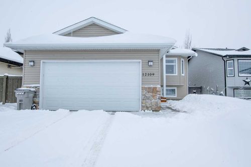 12109 103b St, Grande Prairie, AB, T8V2L5 | Card Image