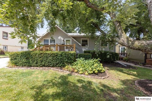 12330 B St, Omaha, NE, 68144-4139 | Card Image
