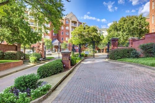 2508-211 Colonial Homes Drive Nw, Atlanta, GA, 30309 | Card Image