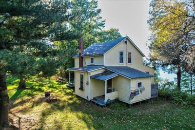 32 Starr Farm Beach, House other with 4 bedrooms, 1 bathrooms and null parking in Burlington VT | Image 1