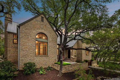 110 Turnberry Way, San Antonio, TX, 78230-5651 | Card Image