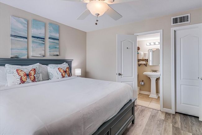 APT-229 - 4901 State Highway 361, Condo with 2 bedrooms, 2 bathrooms and null parking in Port Aransas TX | Image 29