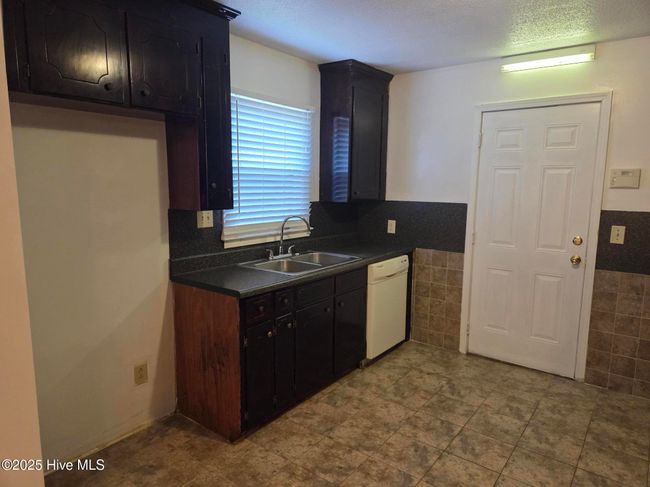 1118 Mapleton St, House other with 3 bedrooms, 2 bathrooms and 2 parking in Roanoke Rapids NC | Image 9