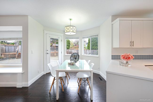 21375 85 Court, House other with 5 bedrooms, 2 bathrooms and 6 parking in Langley BC | Image 9