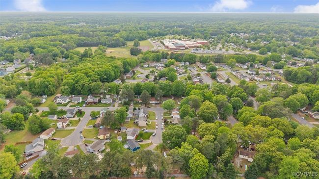 Aerial view with a residential view | Image 42