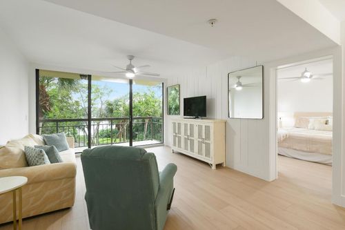 302-1901 Marina Isle Way, Jupiter, FL, 33477-9433 | Card Image