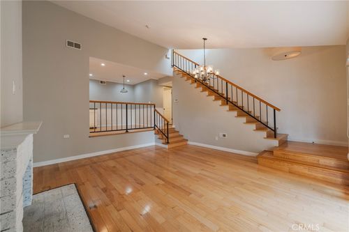 2-2003 Nelson Ave, Redondo Beach, CA, 90278-2306 | Card Image