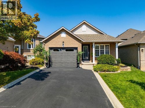 54 Briarose Pl, Hamilton, ON, L9C7V3 | Card Image