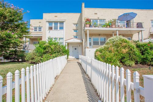 apt-1e-345 Shore Rd, Long Beach, NY, 11561-4368 | Card Image