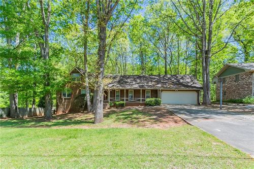 2352 Rockwood Way, Stone Mountain, GA, 30087-3768 | Card Image