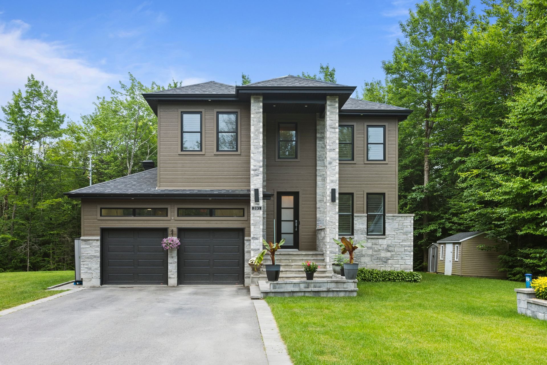 Residential in Saint-Colomban 4