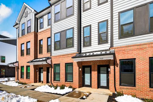 507 Sadie Circle, New Brunswick, NJ, 08901 | Card Image