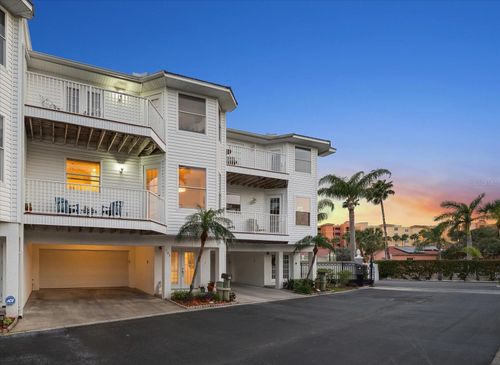 103 Shoals Cir, NORTH REDINGTON BEACH, FL, 33708-1584 | Card Image