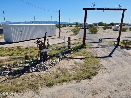 32473 Avenue 42 E, Bouse, AZ, 85325 | Card Image