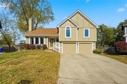 4707 Noreston St, Shawnee, KS, 66226-9766 | Card Image