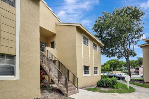 d11-660 Cypress Club Way, Deerfield Beach, FL, 33064-5058 | Card Image