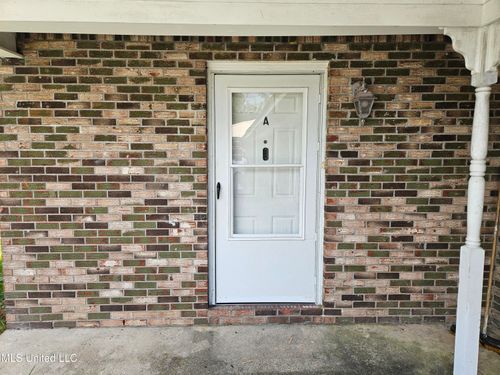 apt-a-15061 Polk St, Gulfport, MS, 39501-8502 | Card Image