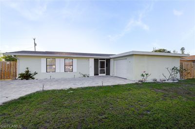 2636 Se 18th Avenue, House other with 3 bedrooms, 2 bathrooms and null parking in Cape Coral FL | Image 1