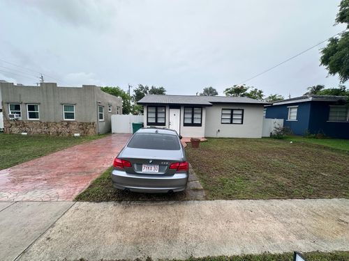 209 Sw 5th St, Dania Beach, FL, 33004-3939 | Card Image
