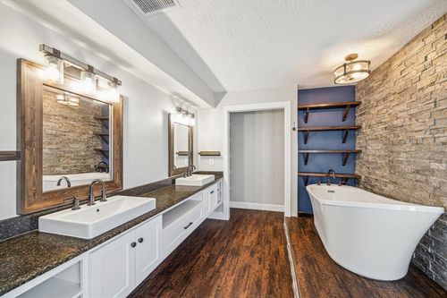 11631 Snowmass Dr, Houston, TX, 77070-2820 | Card Image