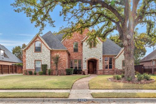3229 Fannin Ln, Grapevine, TX, 76092-3329 | Card Image