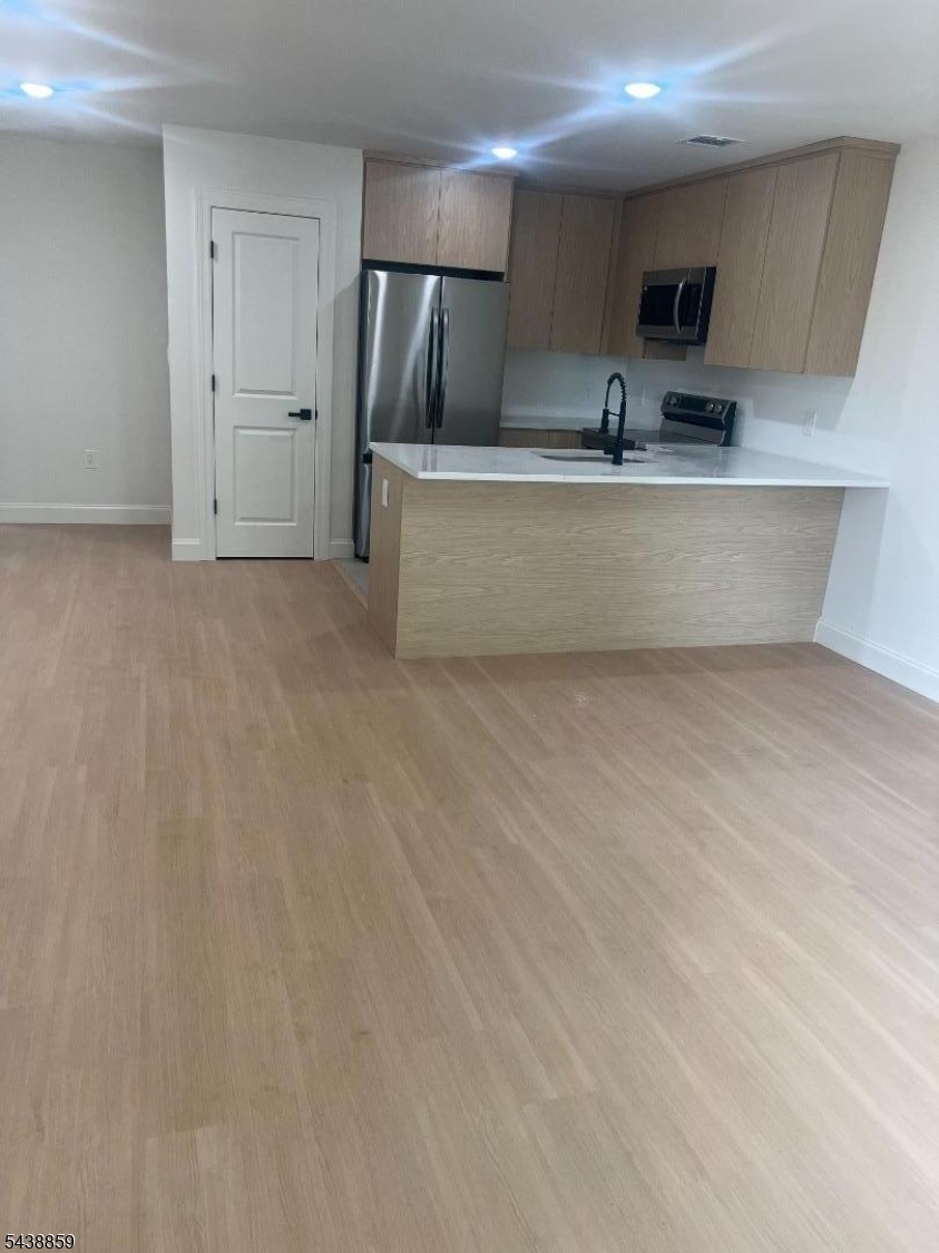 Residential Lease in Paterson City 3