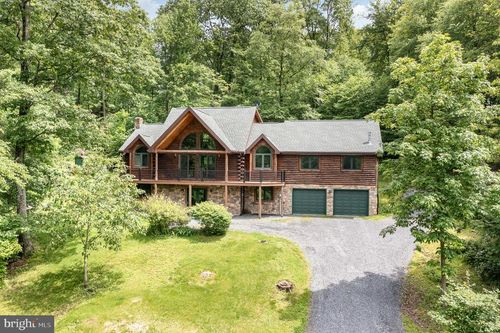 3665 Pleasant Valley Rd, ELLIOTTSBURG, PA, 17024-9160 | Card Image