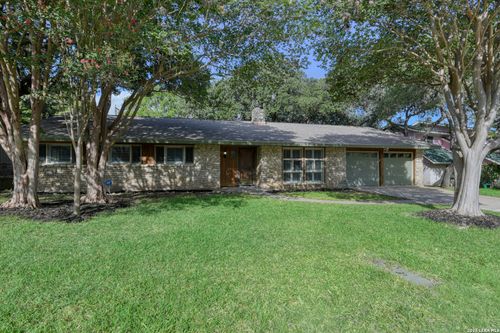 622 Patricia, San Antonio, TX, 78216-3567 | Card Image