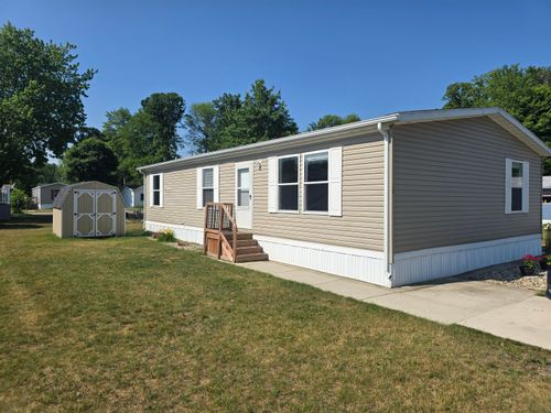 26 Traveler Dr, Sparta, MI, 49345-9535 | Card Image