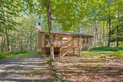 391 Berry Ln, Pocono Lake, PA, 18347-8268 | Card Image