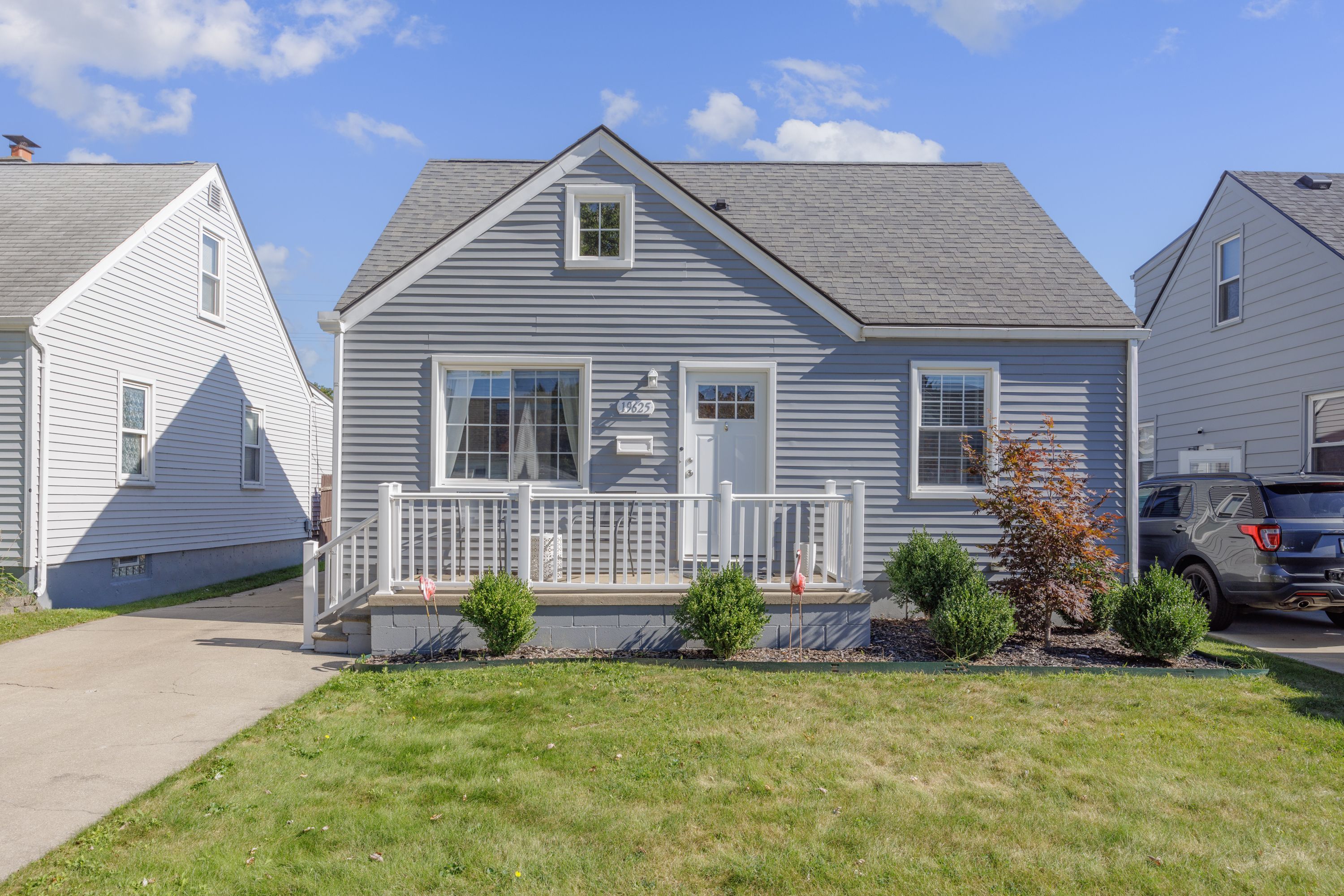 Avalon St, Saint Clair Shores, MI 48080