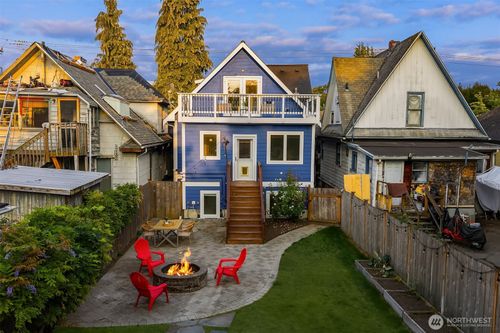 1629 22nd Ave, Seattle, WA, 98122-2913 | Card Image