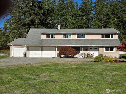 201 Sunset Dr, Oak Harbor, WA, 98277-7854 | Card Image
