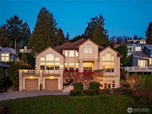 15517 Lake Shore Boulevard Ne, Lake Forest Park, WA, 98155 | Card Image