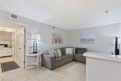 3410 - 663 William Hilton Parkway, Condo with 2 bedrooms, 2 bathrooms and null parking in Hilton Head Island SC | Image 3