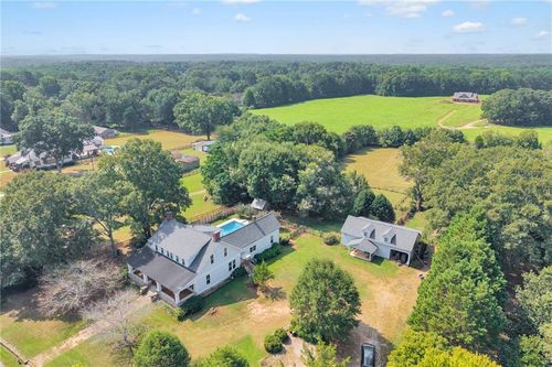132 Field St, Newborn, GA, 30056-2035 | Card Image