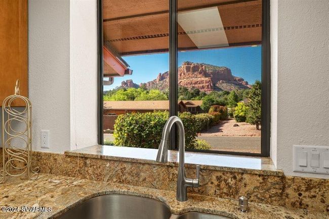135 Starlight Way Way, House other with 3 bedrooms, 2 bathrooms and null parking in Sedona AZ | Image 13
