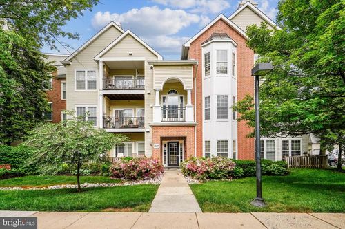 unit-202-4129 Fountainside Ln, FAIRFAX, VA, 22030-7413 | Card Image