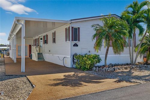 3088 Skipper Ln, SAINT JAMES CITY, FL, 33956-2317 | Card Image