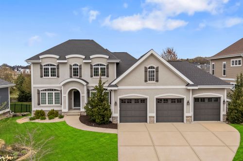 2505 Genevieve Way, WAUNAKEE, WI, 53597-8944 | Card Image