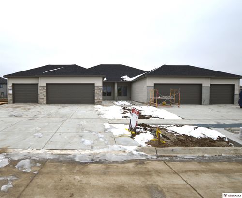 4931 Donnette Dr, Lincoln, NE, 68514 | Card Image