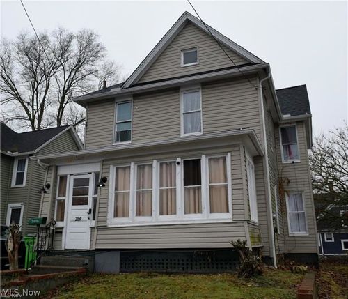 284 3rd St Nw, Barberton, OH, 44203-2204 | Card Image