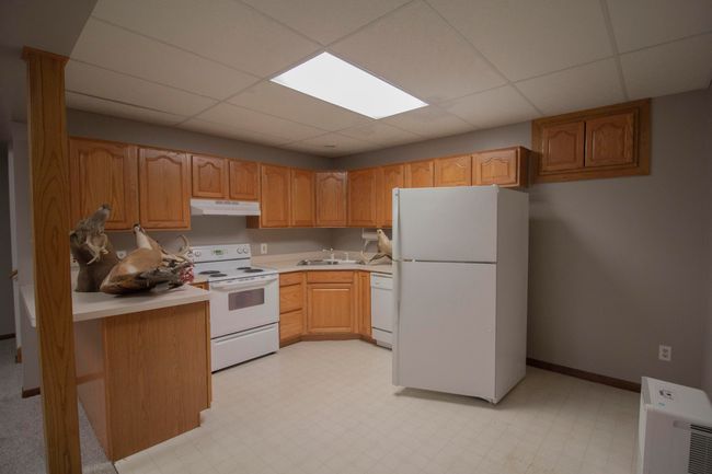 32251 E Red Arrow Hwy, Home with 0 bedrooms, 3 bathrooms and null parking in Paw Paw MI | Image 16