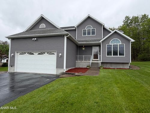1715 N 12th Avenue, Altoona, PA, 16601 | Card Image